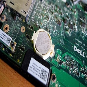 Những điều cần biết về pin Cmos laptop
